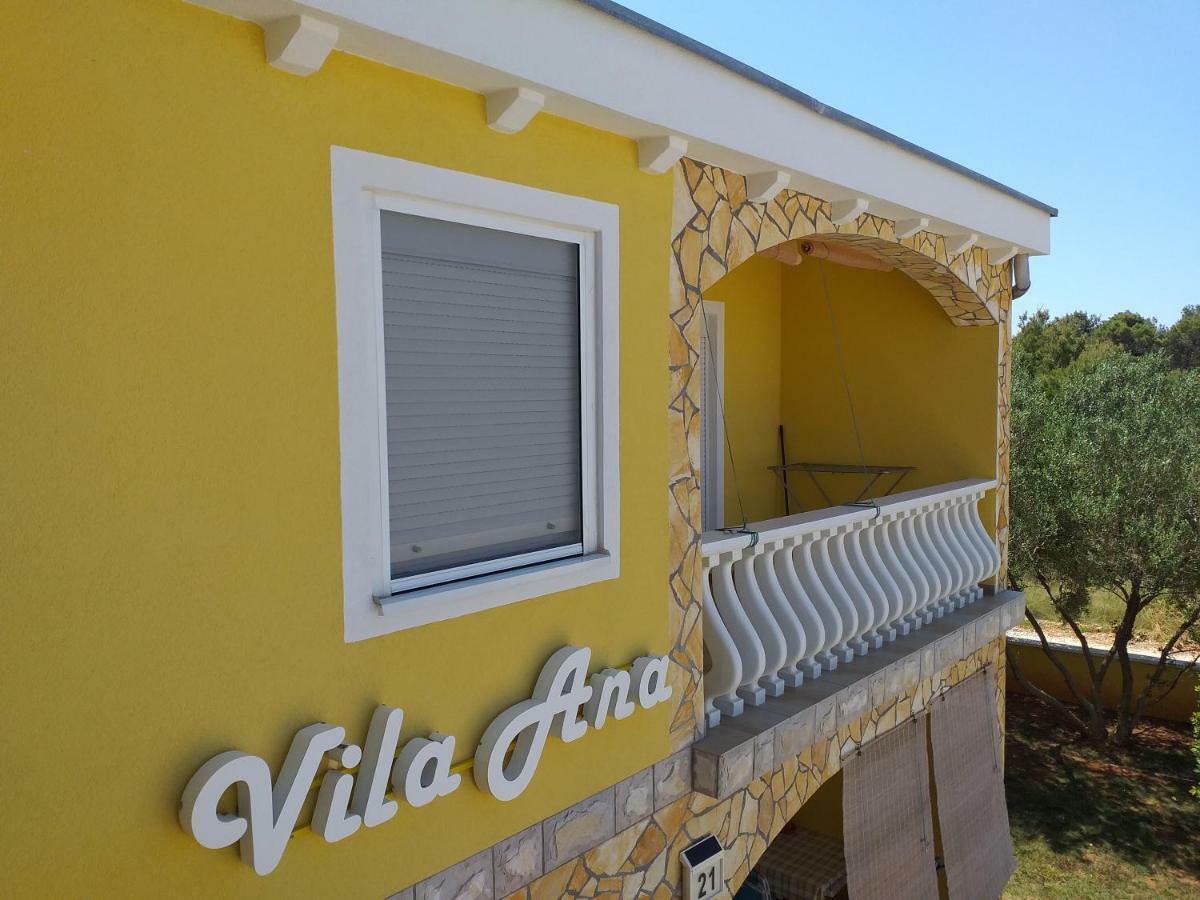 Apartments Vila Ana Vir Exterior foto
